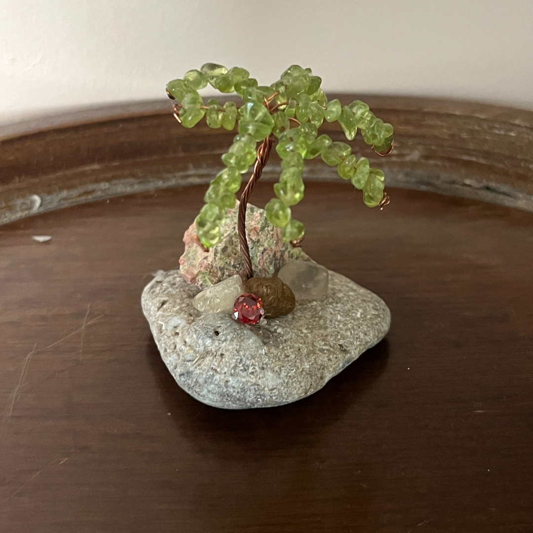 Peridot Gem Palm Tree